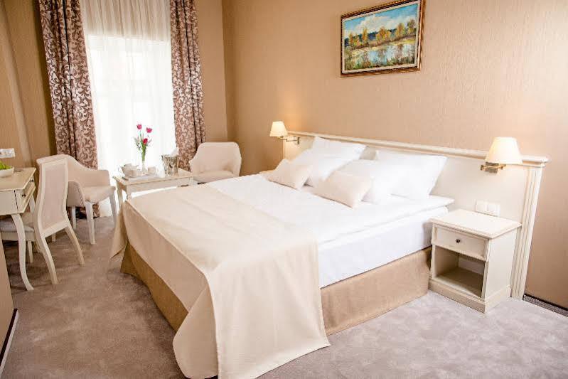 Pletnevskiy Inn Harkiv Exterior foto